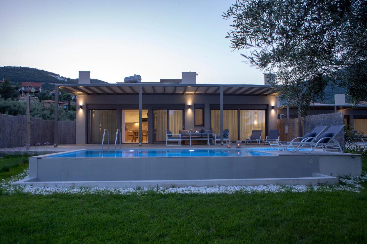 Averto Villas With Private Pool Нидри Экстерьер фото